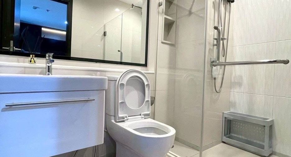 Condo en alquiler de 1 habitaciones en Huai Khwang, Bangkok