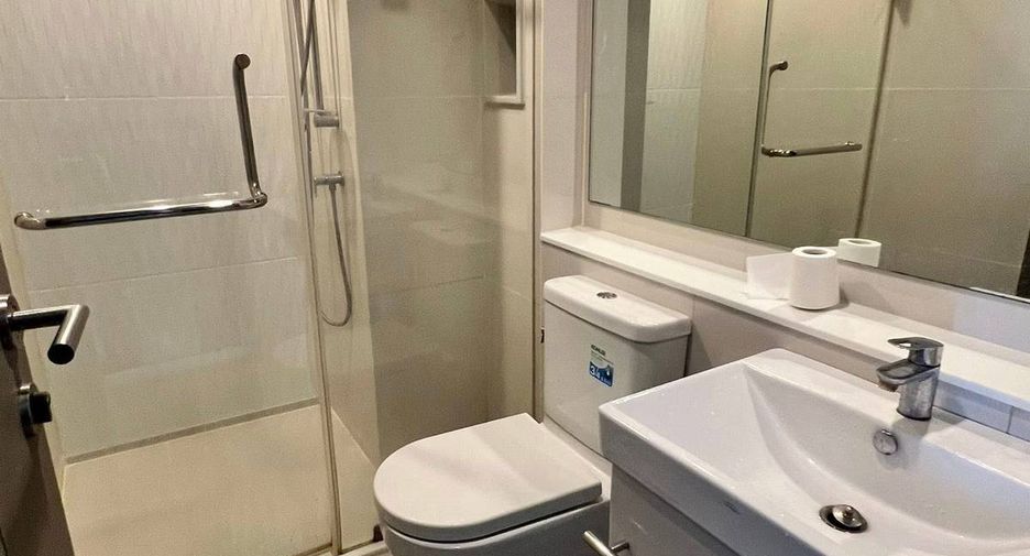 Wohnung zur Miete mit 1 Zimmer in Huai Khwang, Bangkok