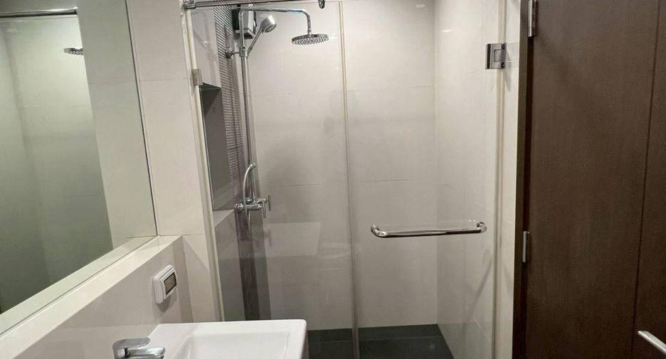 For rent 2 ベッドルーム condo in Sathon, Bangkok