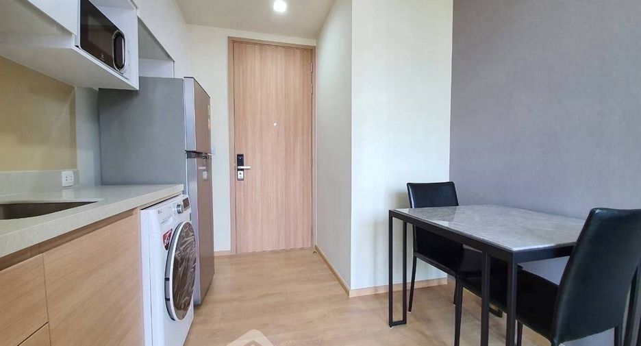 Condo en alquiler de 1 habitaciones en Khlong Toei, Bangkok