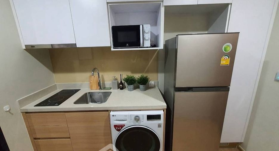 Condo en alquiler de 1 habitaciones en Khlong Toei, Bangkok