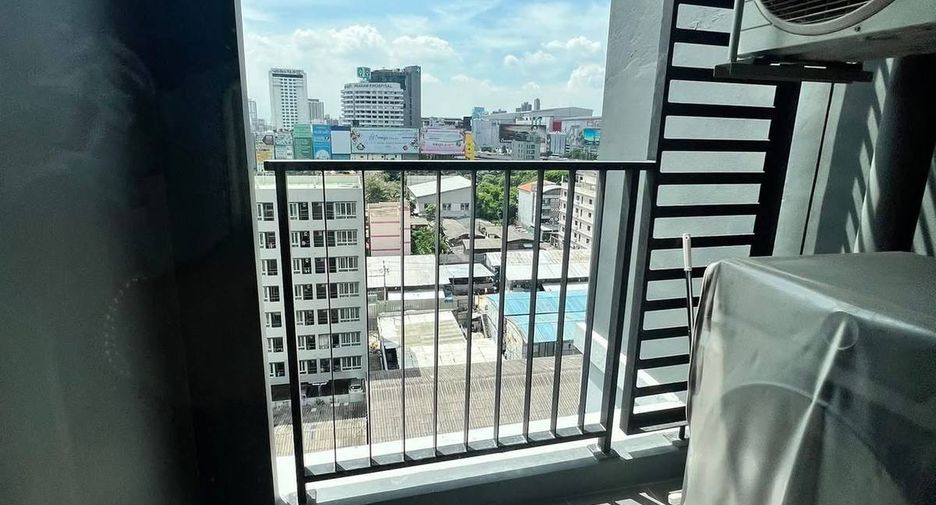 À louer 1 chambre condo à Huai Khwang, Bangkok