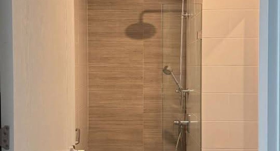 For rent 2 bedrooms condo in Bang Kapi, Bangkok