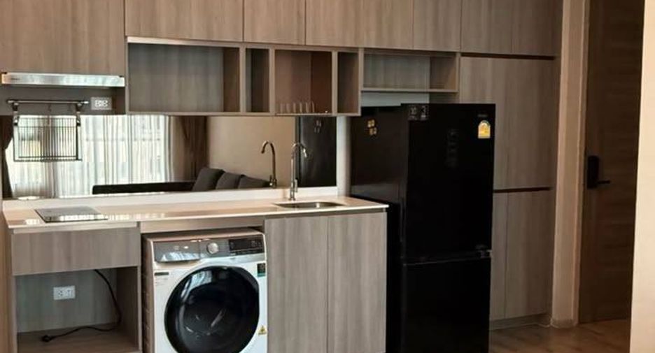 For rent 2 bedrooms condo in Bang Kapi, Bangkok