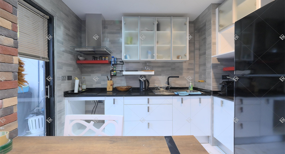 For sale 1 bed condo in Watthana, Bangkok