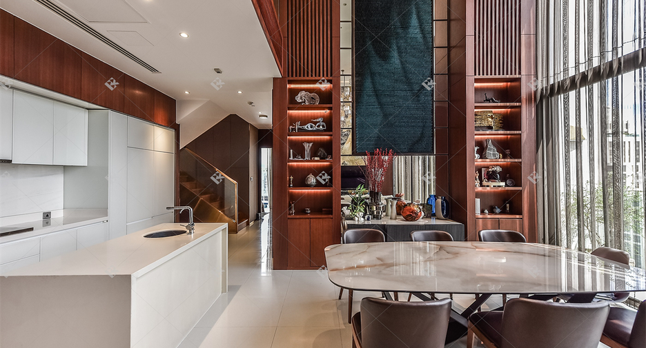 Wohnung zum Kauf mit 3 Zimmer in Khlong Toei, Bangkok