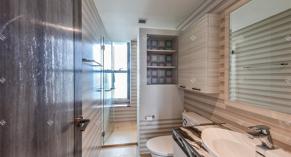 À louer 2 chambres condo à Si Racha, Chonburi
