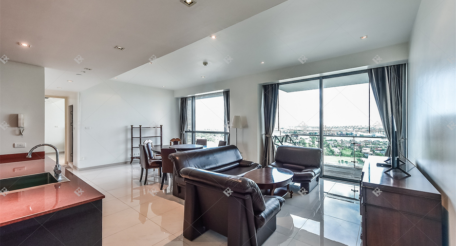 À louer 2 chambres condo à Si Racha, Chonburi