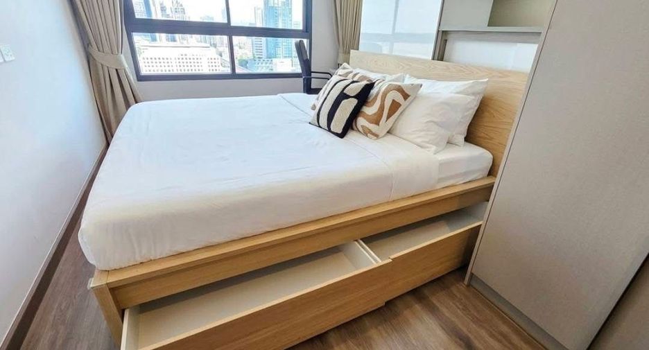 Wohnung zur Miete mit 2 Zimmer in Phra Khanong, Bangkok