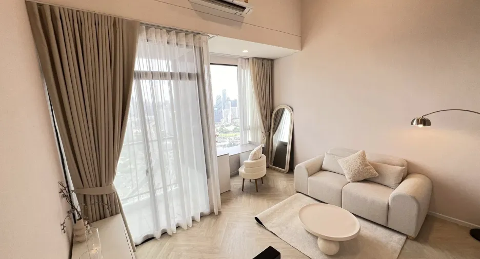 For rent 1 bed condo in Huai Khwang, Bangkok
