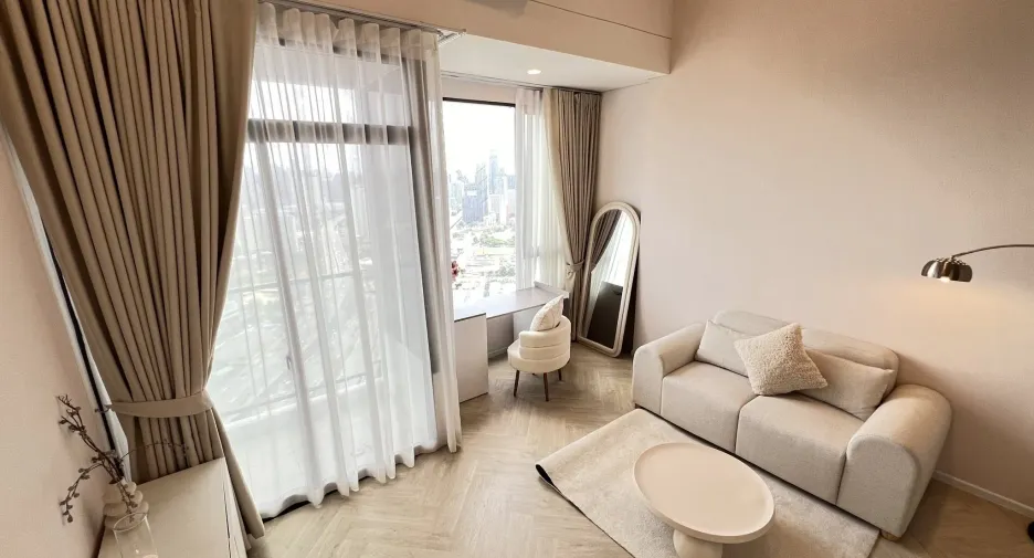 For rent 1 bed condo in Huai Khwang, Bangkok