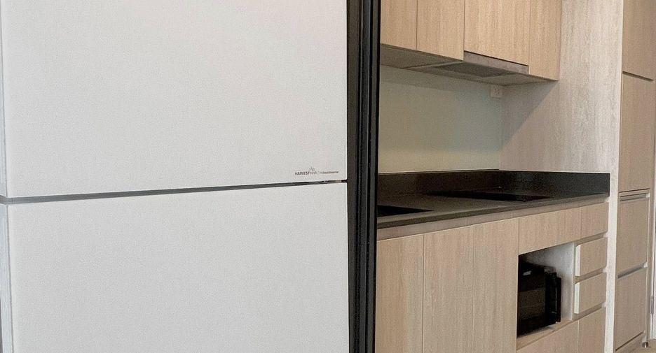 Wohnung zur Miete mit 1 Zimmer in Huai Khwang, Bangkok