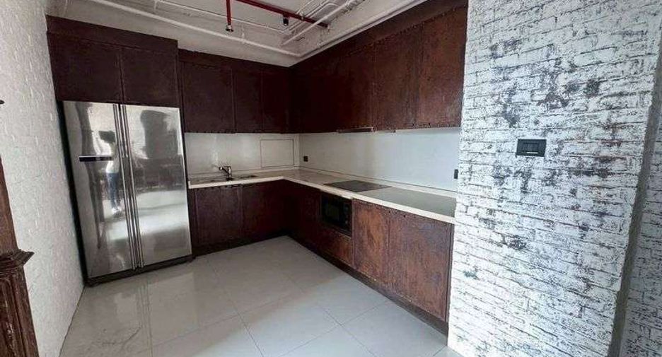 Wohnung zur Miete mit 3 Zimmer in Khlong Toei, Bangkok