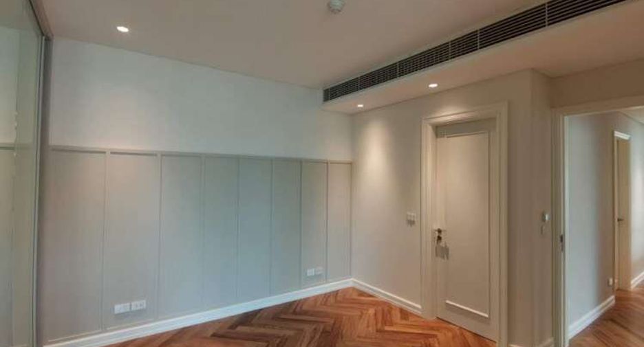 For rent 3 bedrooms condo in Pathum Wan, Bangkok
