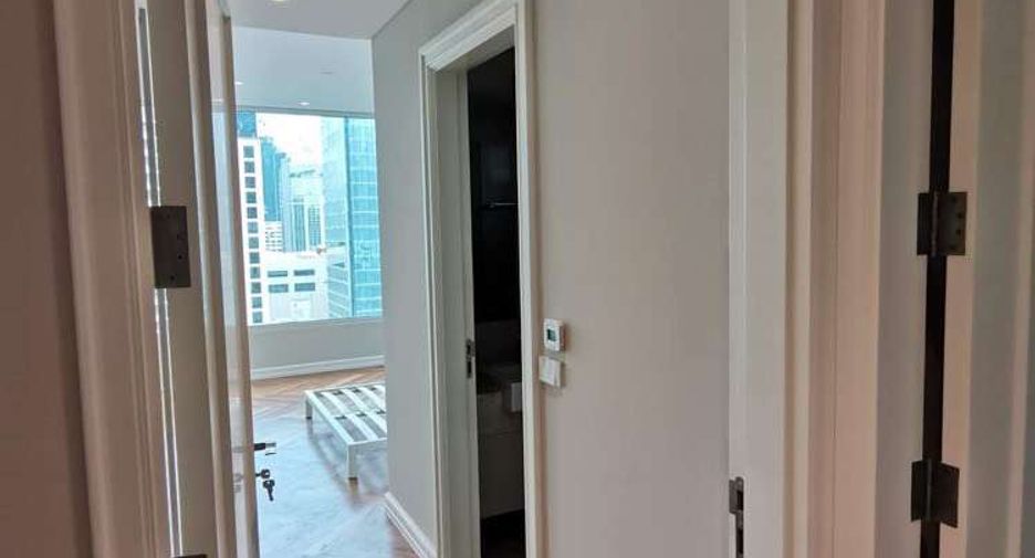 For rent 3 bedrooms condo in Pathum Wan, Bangkok