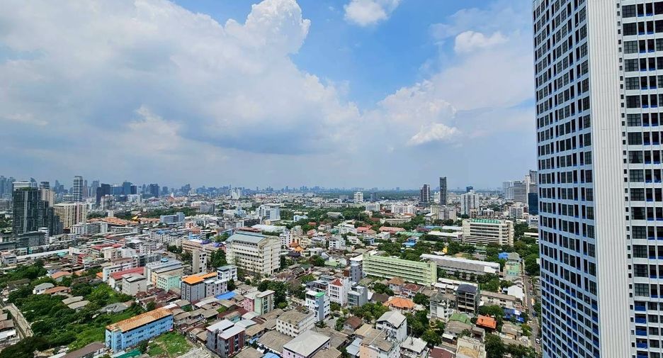 À louer 2 chambres condo à Sathon, Bangkok