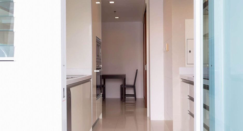 À louer 3 chambres condo à Khlong Toei, Bangkok