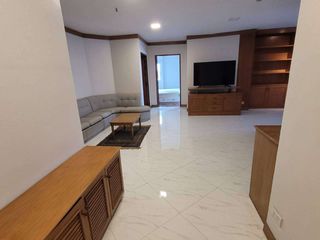 Condo en alquiler de 3 habitaciones en Watthana, Bangkok