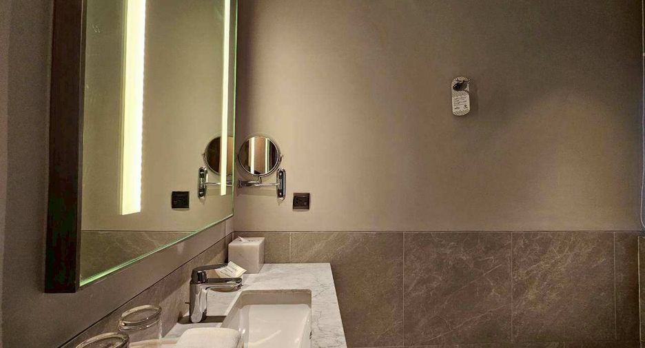 For rent 2 bedrooms condo in Phra Khanong, Bangkok