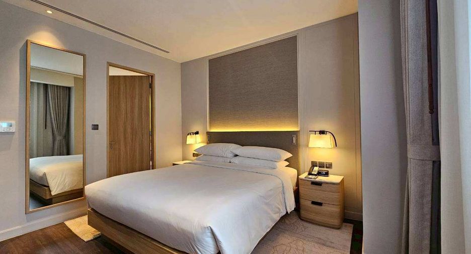 For rent 2 bedrooms condo in Phra Khanong, Bangkok