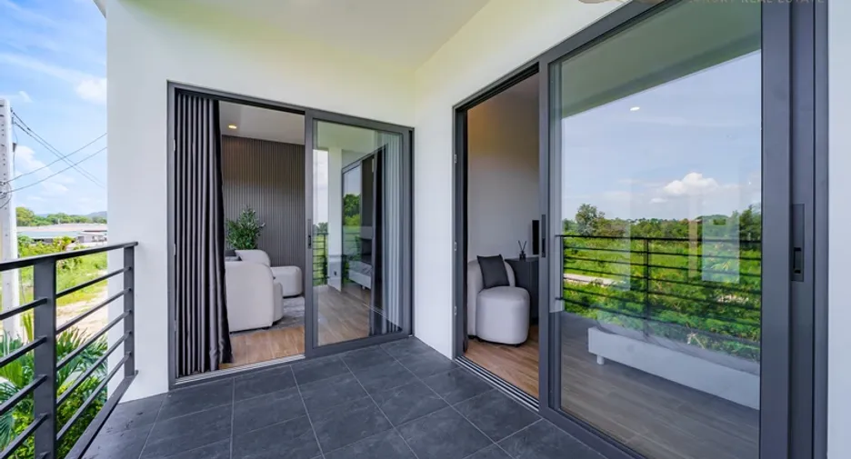 For sale 4 ベッドルーム villa in East Pattaya, Pattaya