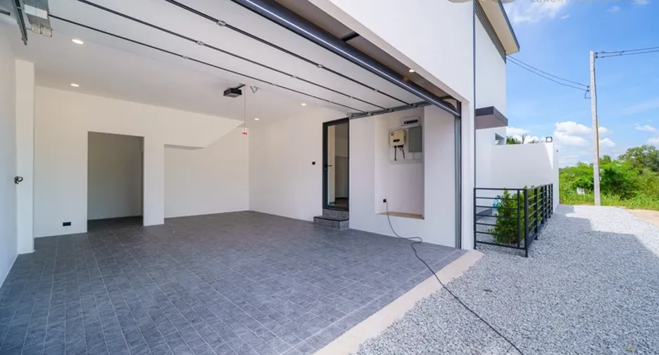 For sale 4 ベッドルーム villa in East Pattaya, Pattaya
