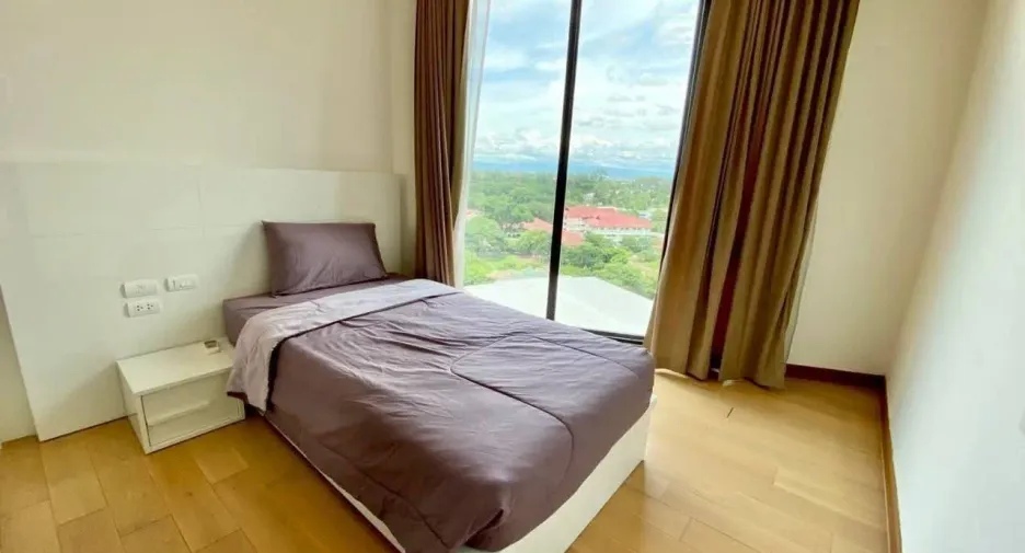 For rent 3 bedrooms condo in Mueang Chiang Mai, Chiang Mai