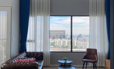 À vendre 2 chambres condo à Huai Khwang, Bangkok