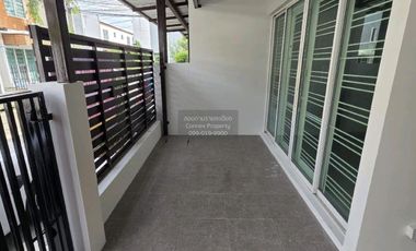 For sale 3 bedrooms townhouse in Bang Phli, Samut Prakan