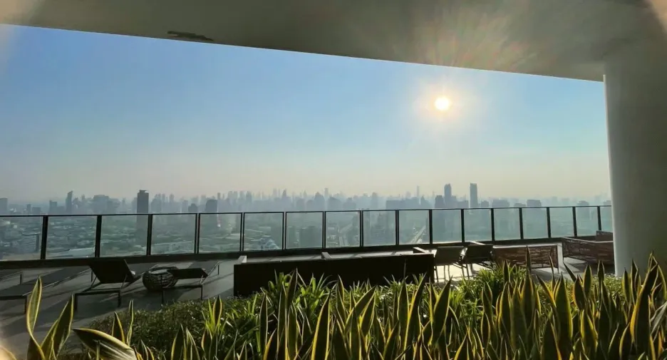For rent 1 bed condo in Huai Khwang, Bangkok