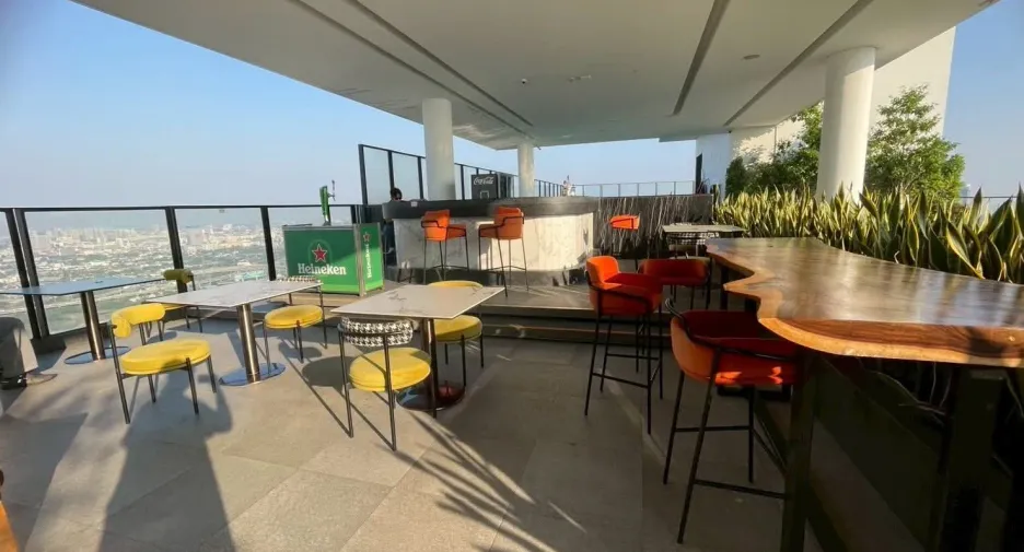 For rent 1 bed condo in Huai Khwang, Bangkok