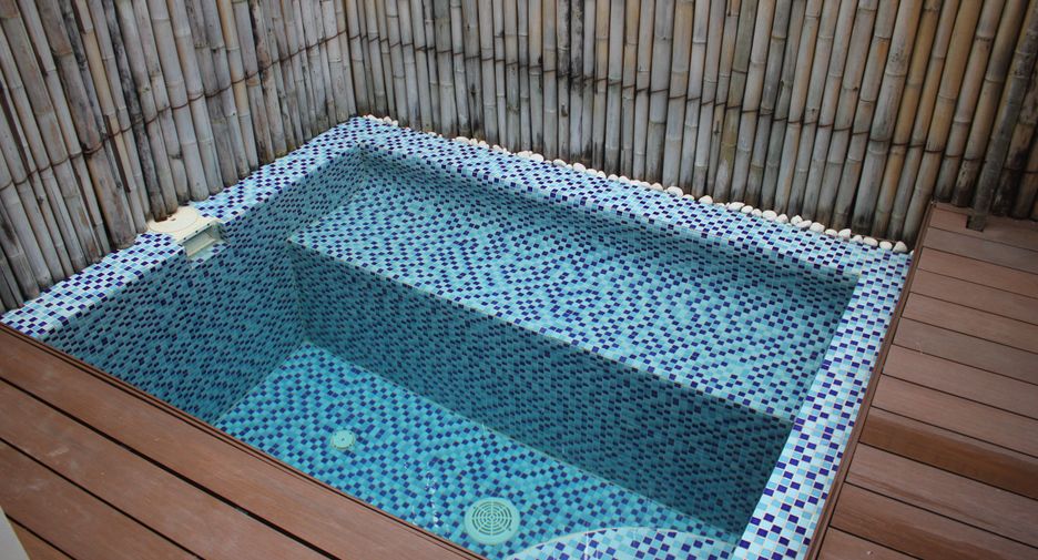 Villa zum Kauf mit 5 Zimmer in Mueang Phuket, Phuket