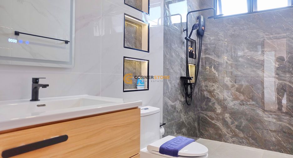 Casa en venta de 8 habitaciones en Sattahip, Chonburi