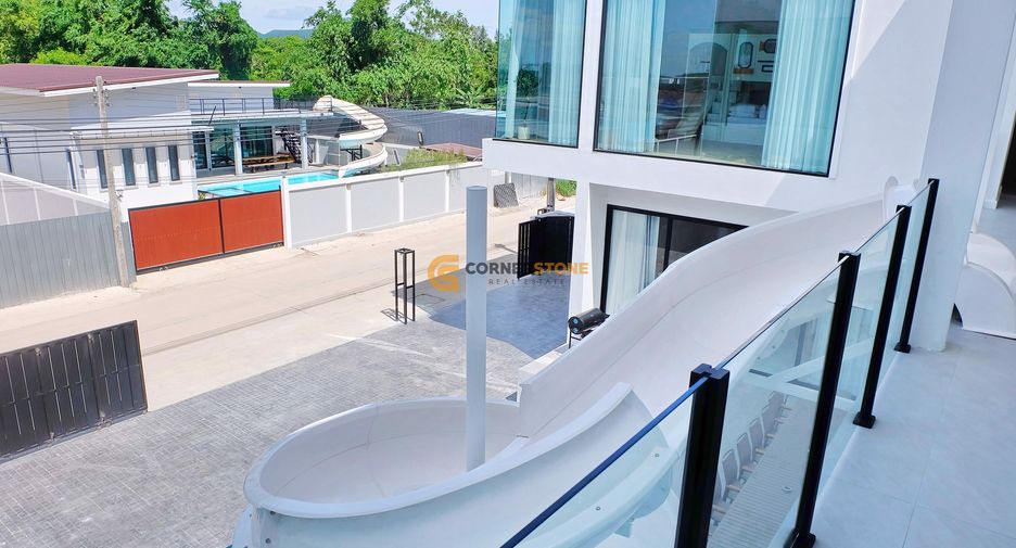 Casa en venta de 8 habitaciones en Sattahip, Chonburi