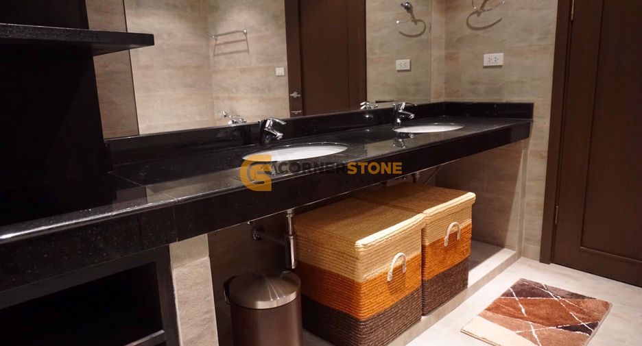 For rent そして for sale 2 ベッドルーム condo in Jomtien, Pattaya