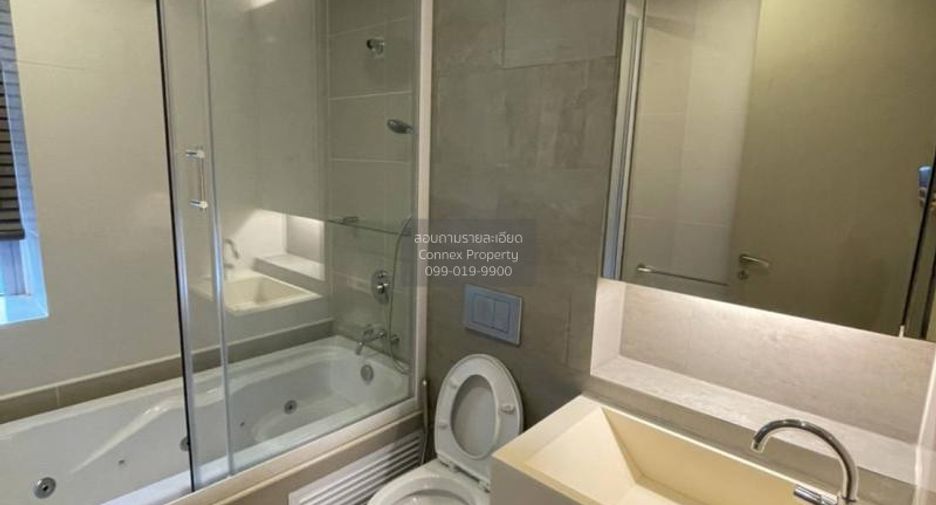 For rent 2 bedrooms condo in Khlong Toei, Bangkok