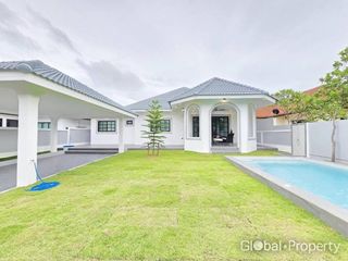 For sale 4 ベッドルーム house in Bang Lamung, Chonburi