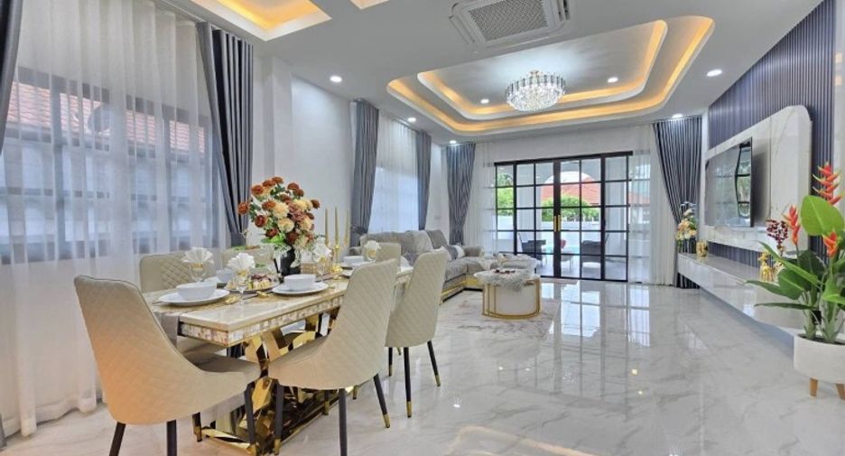 Haus zum Kauf mit 4 Zimmer in East Pattaya, Pattaya