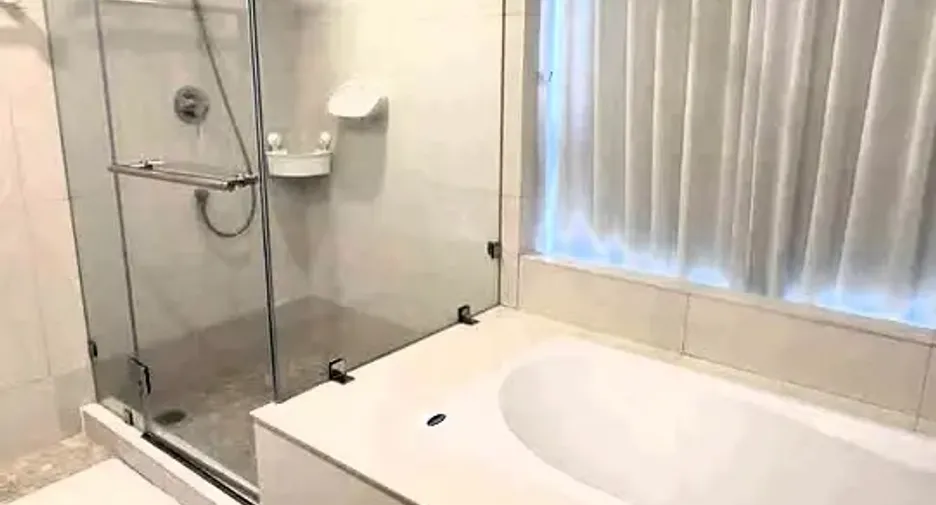 出租 3 卧室 公寓 在 Pathum Wan, 曼谷