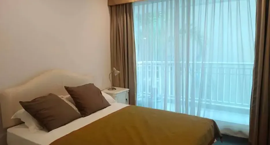 À louer 3 chambres condo à Pathum Wan, Bangkok