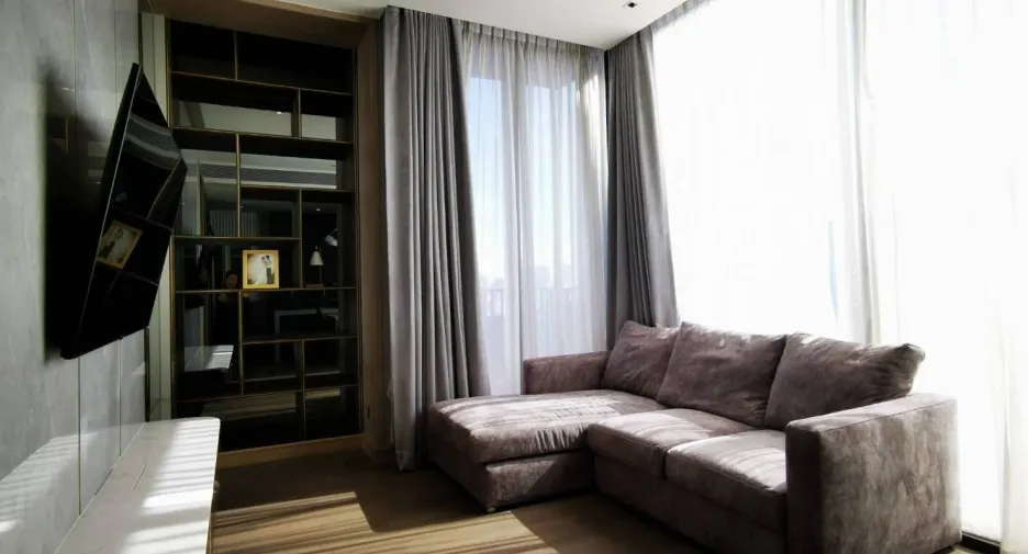 For rent 2 bedrooms condo in Pathum Wan, Bangkok