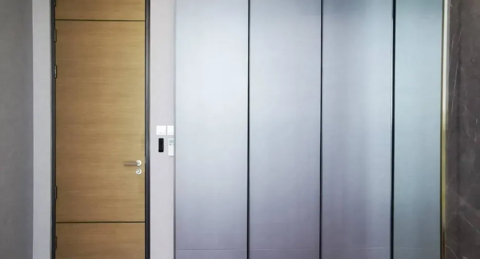 For rent 2 bedrooms condo in Pathum Wan, Bangkok