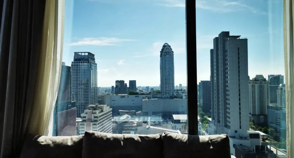 For rent 2 bedrooms condo in Pathum Wan, Bangkok