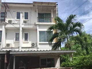 For sale 4 bedrooms townhouse in Bang Khun Thian, Bangkok