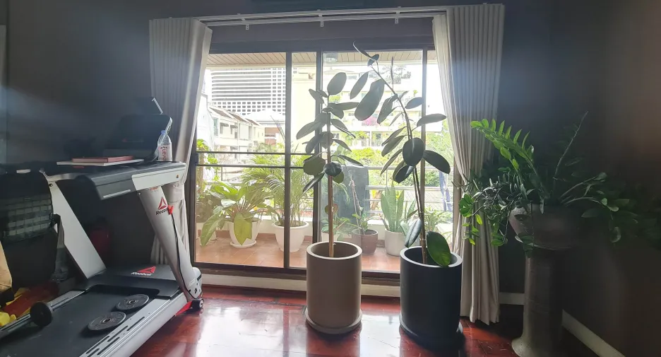 For sale 3 bedrooms condo in Watthana, Bangkok