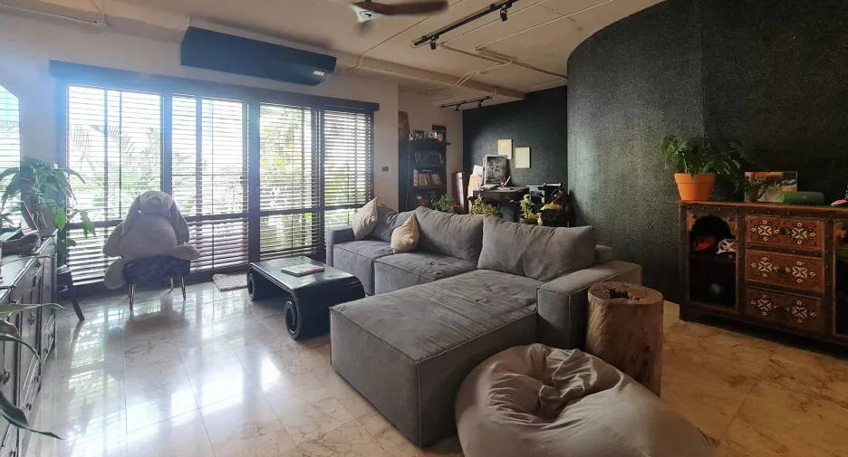 For sale 3 bedrooms condo in Watthana, Bangkok
