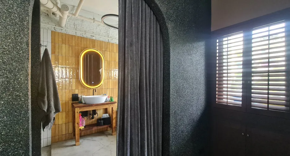 For sale 3 bedrooms condo in Watthana, Bangkok