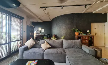 For sale 3 bedrooms condo in Watthana, Bangkok