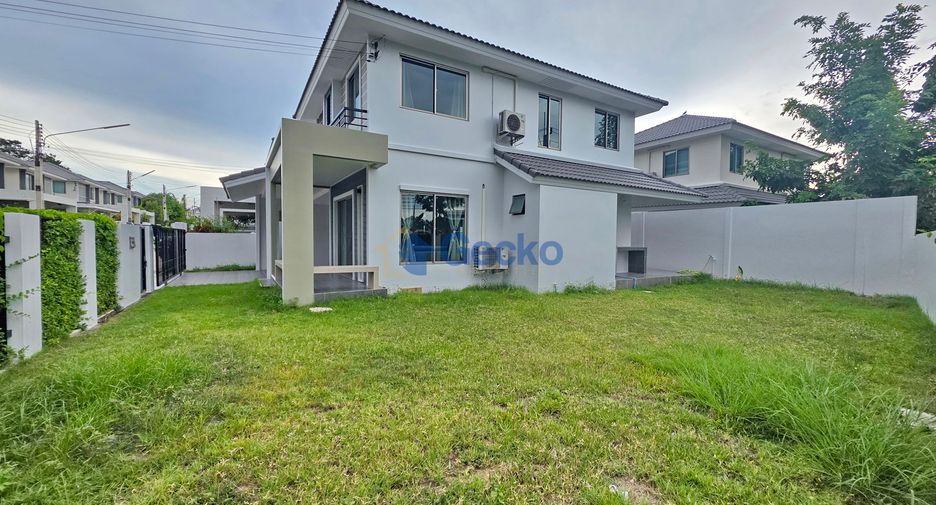 For rent 3 bedrooms house in Si Racha, Chonburi