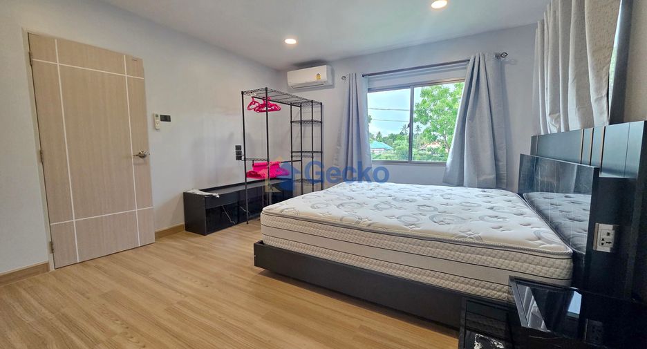 For rent 3 bedrooms house in Si Racha, Chonburi
